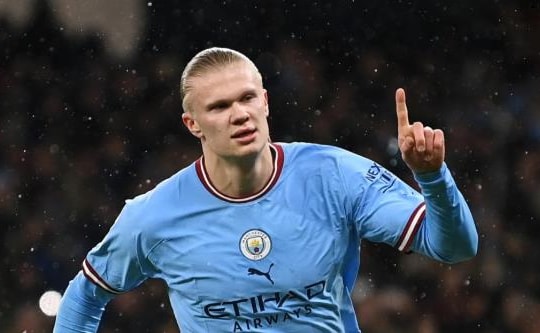 Tin chuyển nhượng tối 21/2: PSG nhắm Haaland, MU chi 50 triệu euro đón Alexander-Arnold