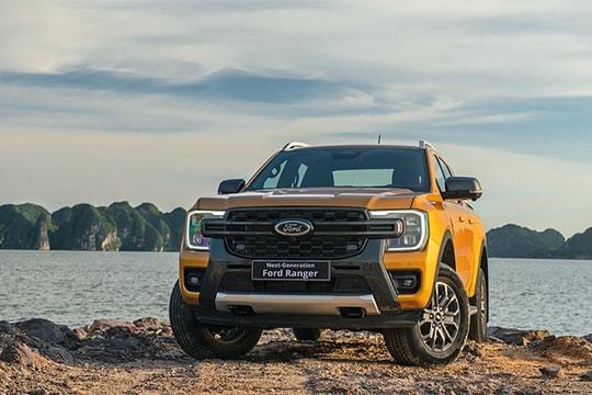 Giá xe Ford Ranger tháng 2/2026: Ưu đãi 100% lệ phí trước bạ cho bản Wildtrak