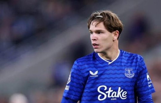 Man Utd đối đầu Everton: Quyết định né 'bom xịt' 100 triệu bảng Tyler Dibling của INEOS