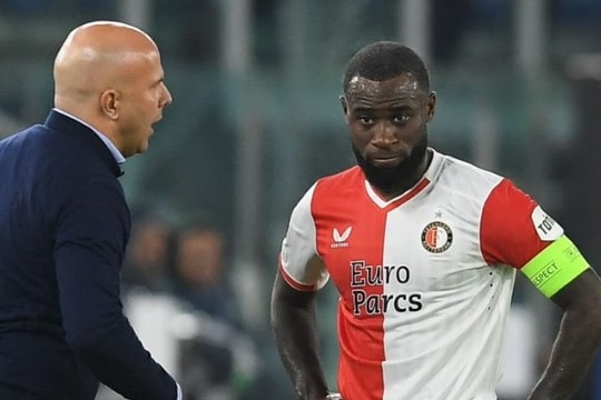 Liverpool nhắm Lutsharel Geertruida thay thế Joe Gomez: Lời giải hoàn hảo cho hàng thủ