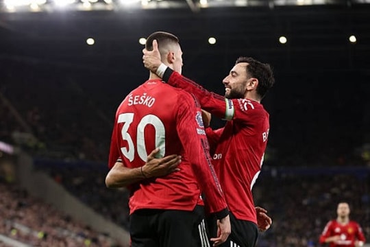 Benjamin Sesko tỏa sáng giúp Man Utd đánh bại Everton 1-0 tại Ngoại hạng Anh