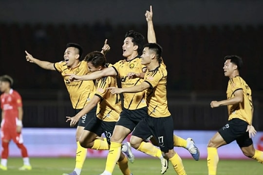 CLB Thanh Hóa thoát án phạt FIFA: Đăng ký gấp 6 tân binh cho giai đoạn lượt về