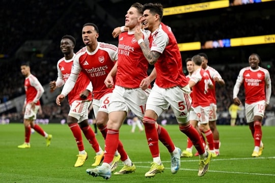 Arsenal xây chắc ngôi đầu Ngoại hạng Anh: Bản lĩnh derby và sức mạnh từ Viktor Gyokeres