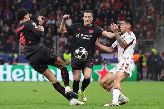 Bayer Leverkusen vào vòng 1/8 Champions League sau trận hòa 0-0 trước Olympiacos