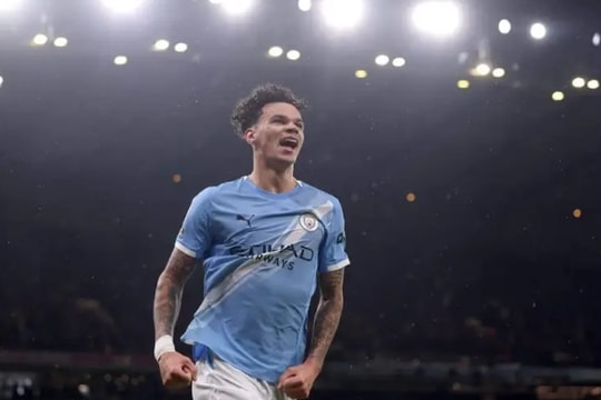 Nico O'Reilly: 'Sản phẩm cây nhà lá vườn' đang tỏa sáng rực rỡ tại Manchester City