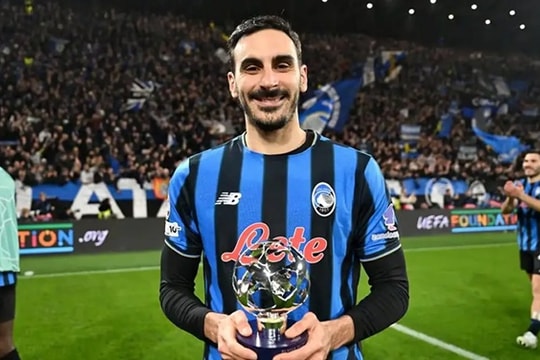 Davide Zappacosta rực sáng giúp Atalanta ngược dòng loại Dortmund tại Champions League