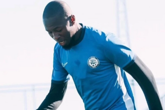 Mamadou Mbodj dứt áo rời Thanh Hóa sang Kazakhstan giữa bão nợ lương