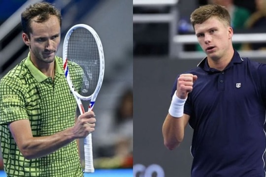 Medvedev thị uy sức mạnh, "thần đồng" Mensik khuấy đảo tứ kết Dubai 2026