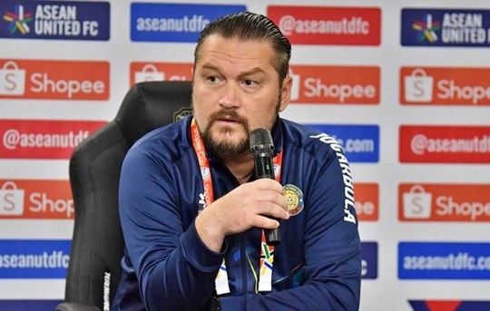 HLV Velizar Popov chia sẻ đầy ẩn ý về Thanh Hóa sau chiến thắng của Viettel trước Nam Định