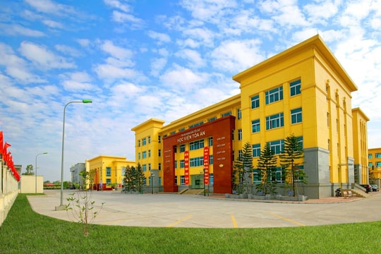 Học viện Tòa án tuyển sinh ngành Luật năm 2026: 360 chỉ tiêu, 3 phương thức xét tuyển