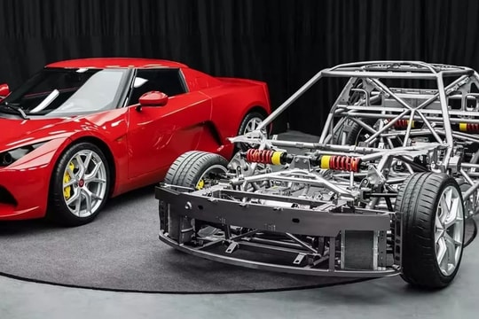 Siêu xe điện SC01 do Xiaomi hậu thuẫn: Trọng lượng nhẹ hơn Porsche, sản xuất giới hạn tại Ý