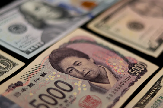 Tỷ giá đồng yên phục hồi quanh mức 155,8 JPY/USD trước tín hiệu tăng lãi suất từ BOJ