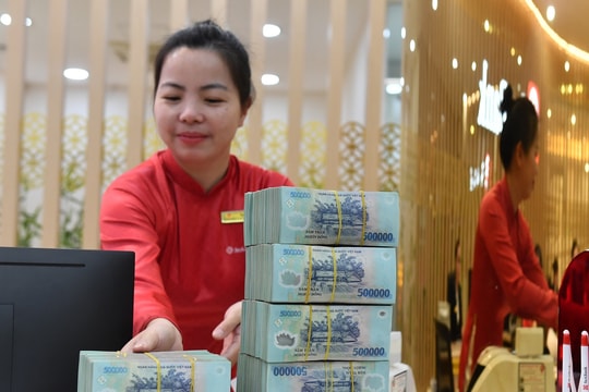 Lãi suất ngân hàng ngày 27/2/2026: Loạt nhà băng niêm yết trên 7,0%/năm