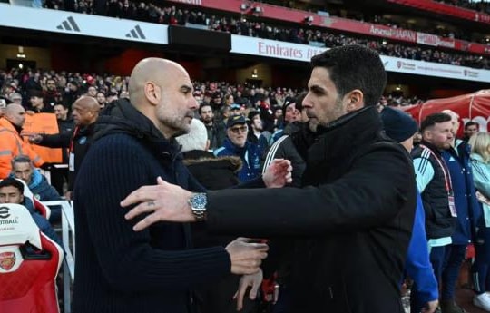 Man City di chuyển gấp 3 lần Arsenal: Biến số quyết định cuộc đua vô địch Ngoại hạng Anh