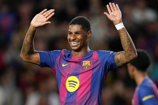 Barcelona tiến sát việc mua đứt Marcus Rashford, Arsenal chiếm ưu thế vụ Julian Alvarez
