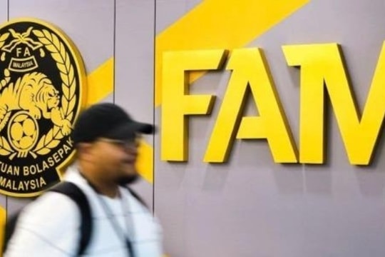 Bóng đá Malaysia đối mặt án phạt nặng từ FIFA sau bê bối 7 cầu thủ nhập tịch