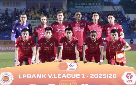 CAHN áp đảo V.League 2025/26: Hàng thủ thép và lợi thế từ sự tập trung