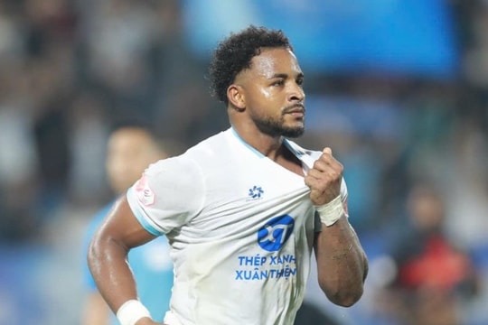 Nam Định ngược dòng đánh bại Ninh Bình 3-2: Màn trình diễn đẳng cấp của Xuân Son