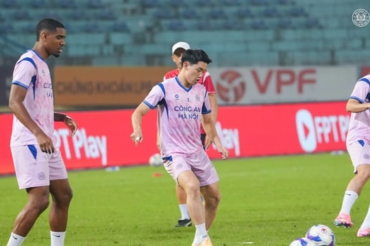 CAHN xây chắc ngôi đầu V-League: Đình Bắc tịt ngòi 13 trận và biến số từ CAS