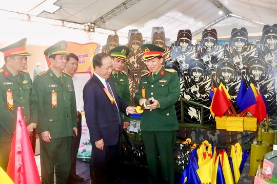 Mỗi cán bộ phải gương mẫu, chiến sĩ phải huấn luyện nghiêm túc, quyết tâm cao