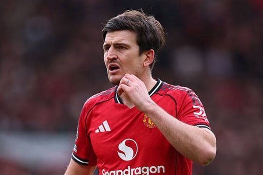 Harry Maguire rực sáng giúp Man Utd ngược dòng chiếm vị trí thứ 3 Ngoại hạng Anh
