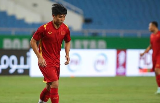 Trung vệ Bùi Tiến Dũng dính chấn thương nặng: Tổn thất lớn cho Đội tuyển Việt Nam