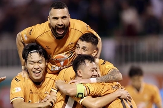 HAGL và bài toán trụ hạng V-League: Điểm tựa từ những gã khổng lồ cao gần 2m