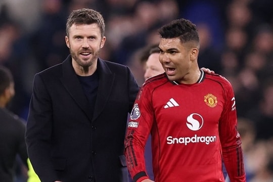 Casemiro rực sáng với 114 lần chạm bóng giúp Man United đánh bại Crystal Palace
