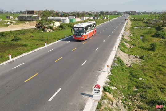 Bất ngờ với tuyến đường từng là "nỗi ám ảnh" ở phía Nam Hà Tĩnh