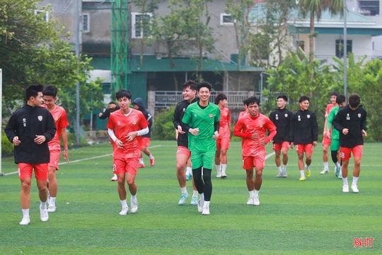 Đội trẻ Hồng Lĩnh Hà Tĩnh sẵn sàng tranh tài tại Giải hạng Nhì quốc gia
