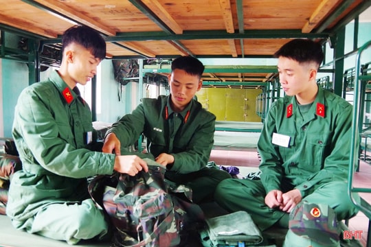 Ngày đầu tiên trong quân ngũ của chiến sĩ mới