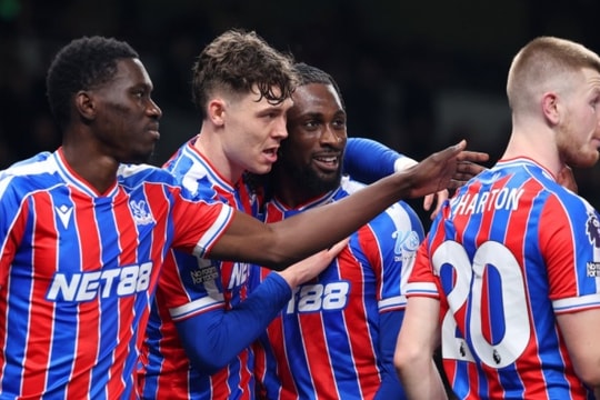 Tottenham thua ngược Crystal Palace 1-3: Thảm họa thẻ đỏ và nỗi lo xuống hạng tại Ngoại hạng Anh