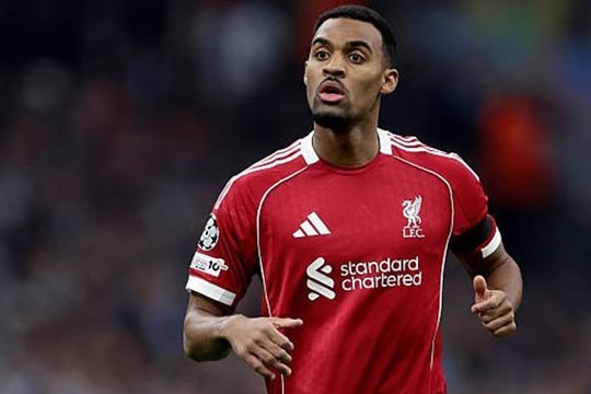 Liverpool chi lương kỷ lục 278.000 bảng mỗi tuần cho Ryan Gravenberch