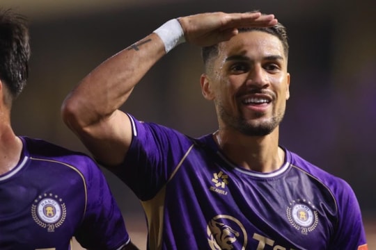 Hà Nội FC thắng thuyết phục CAHN 2-0: Cú đúp rực sáng của Hoàng Hên