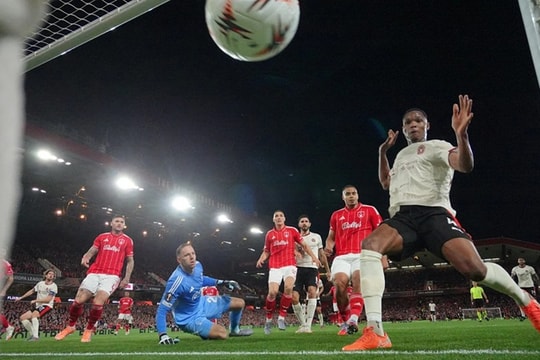 FC Midtjylland và nghệ thuật bóng chết cực đoan hơn cả Arsenal của Mikel Arteta