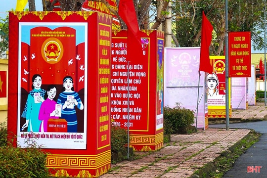 Ngập tràn sắc đỏ chào đón ngày hội lớn của non sông