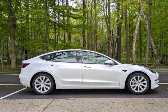 Tesla Model 3 cũ: Pin LFP chứng minh độ bền vượt trội sau 160.000 km
