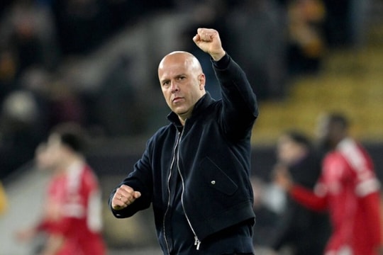 Liverpool giải bài toán cân bằng tại chảo lửa Istanbul của Galatasaray