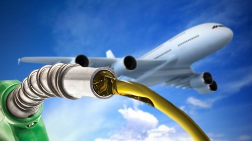 Giá nhiên liệu máy bay tại Singapore tăng vọt lên 230 USD mỗi thùng, xác lập kỷ lục mới