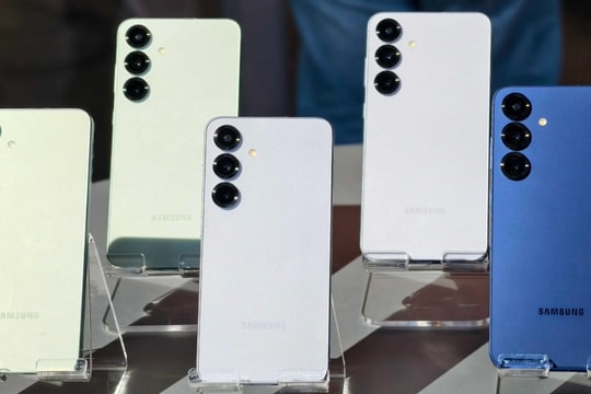 Samsung trang bị tính năng tự khởi động lại sau 72 giờ để bảo vệ dữ liệu trên dòng Galaxy