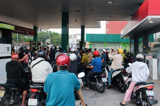 Giá xăng dầu hôm nay 11/3/2026: RON95 vượt 29.000 đồng, chi Quỹ bình ổn giá xăng dầu