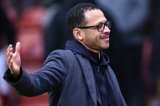 Liam Rosenior và bài tủ 3 trung vệ: Chìa khóa để Chelsea quật ngã PSG tại Champions League