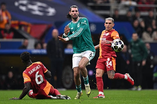 Chấm điểm Galatasaray 1-0 Liverpool: Szoboszlai gây thất vọng, The Kop không có điểm 7