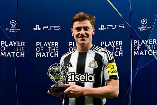 Newcastle lỡ chiến thắng lịch sử trước Barcelona: Barnes rực sáng, Thiaw gây họa