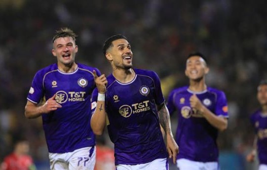 Tuyển Việt Nam: Chờ đợi sức mạnh hủy diệt từ bộ đôi Đỗ Hoàng Hên và Nguyễn Xuân Son