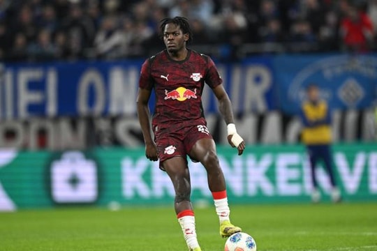 Arsenal đàm phán chiêu mộ trung vệ Castello Lukeba giá 68 triệu bảng