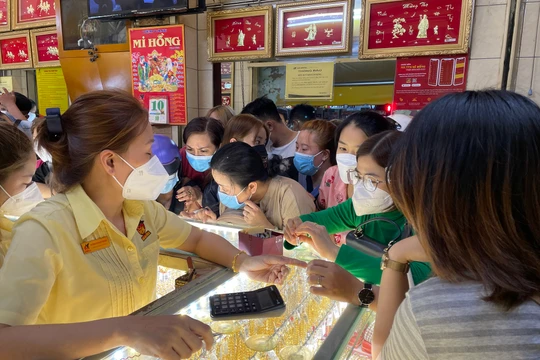 Giá vàng chiều nay 13/3: SJC DOJI PNJ giảm về dưới 150 triệu