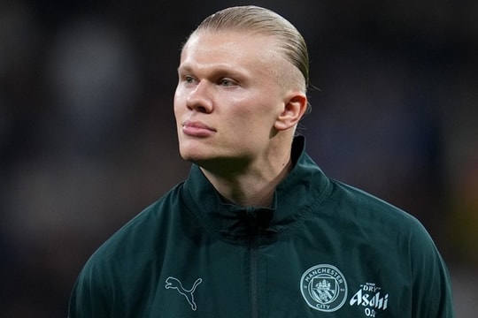 Vụ Barca săn đón Erling Haaland: Tham vọng chuyển nhượng hay chiêu bài chính trị?