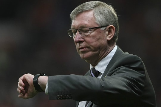 Fergie Time: Vũ khí tâm lý và nghệ thuật tra tấn đối thủ của Sir Alex Ferguson tại Man Utd