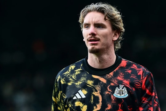 Vì sao Eddie Howe kiên nhẫn với bản hợp đồng 69 triệu bảng Nick Woltemade?